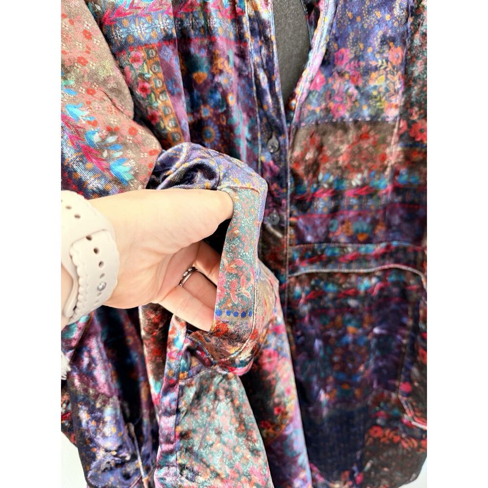 Natural Life Laid Back Velvet Button Down Top Size XXL Floral Patchwork Artsy - Picture 3 of 7